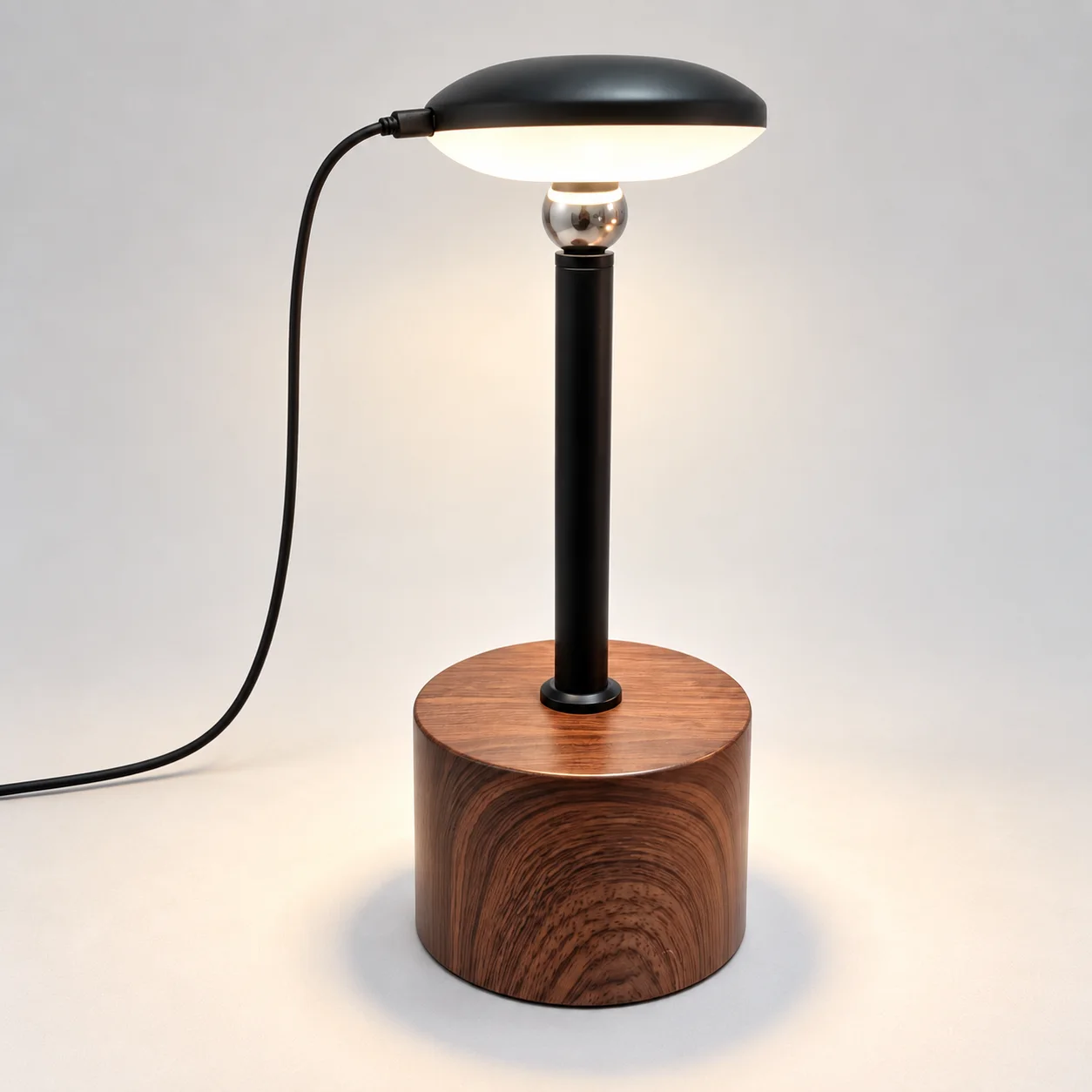 Rowan Magnetic Lamp