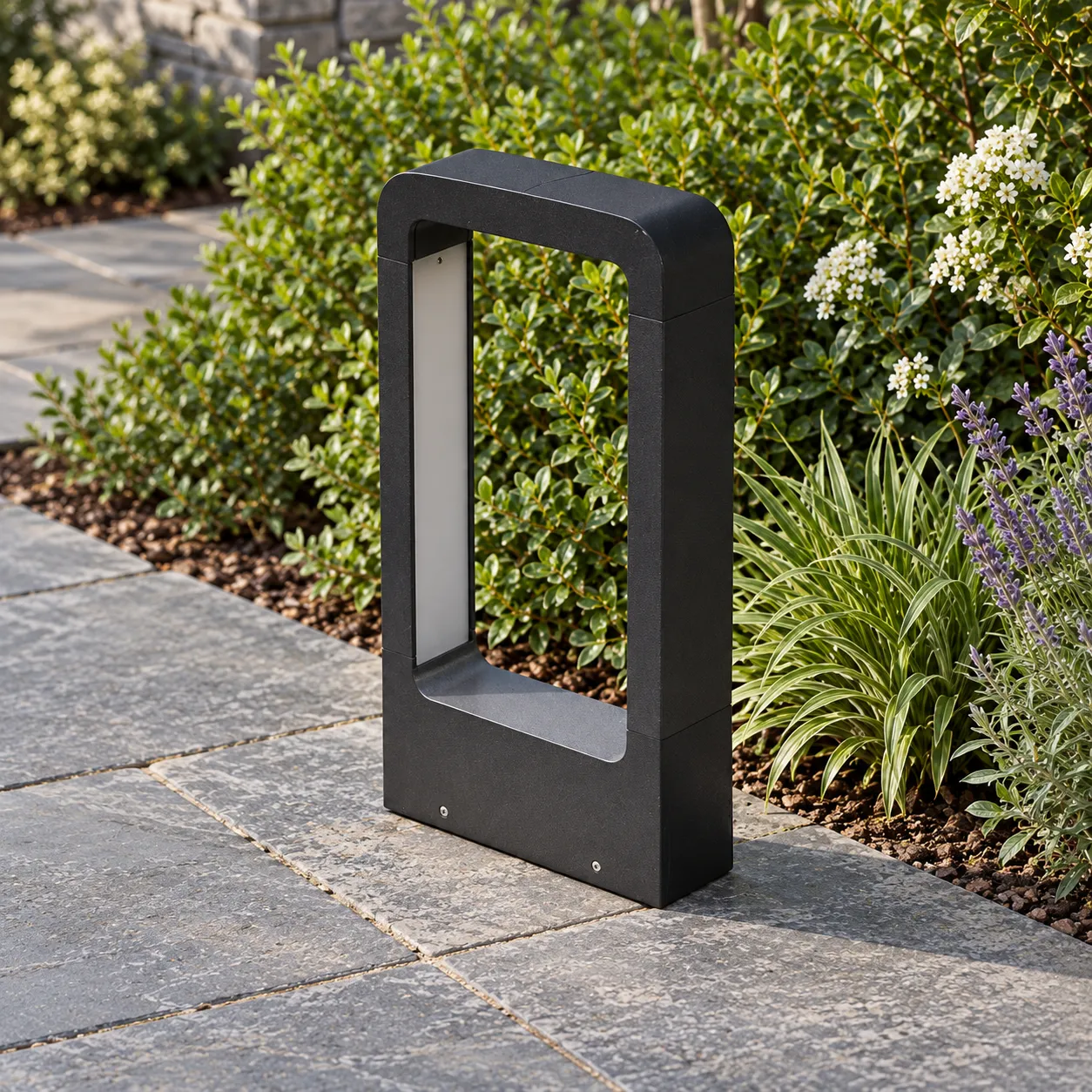 Graham Frame Garden Light; Small; alternate view
