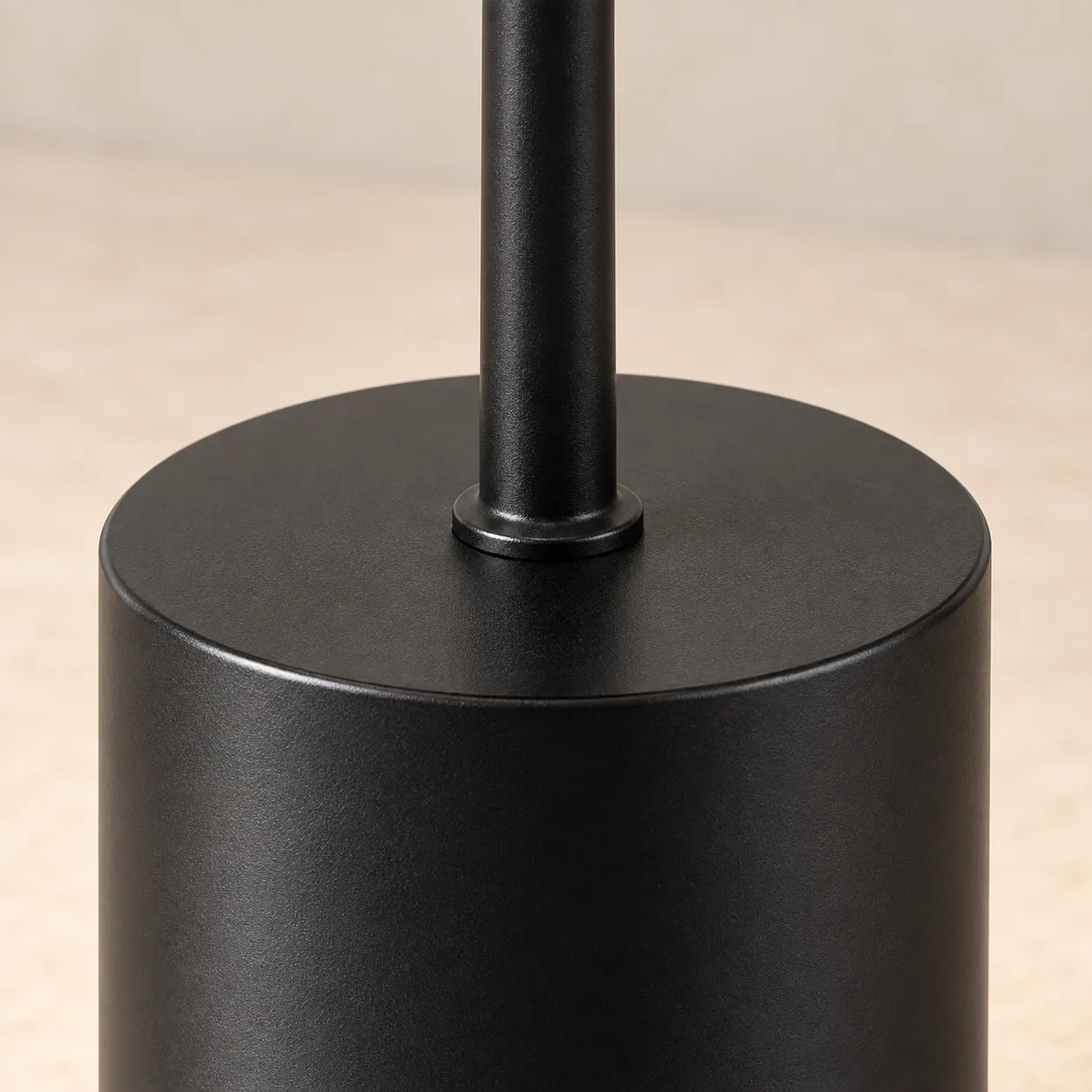 Ellis Cordless Lamp: construction close-up