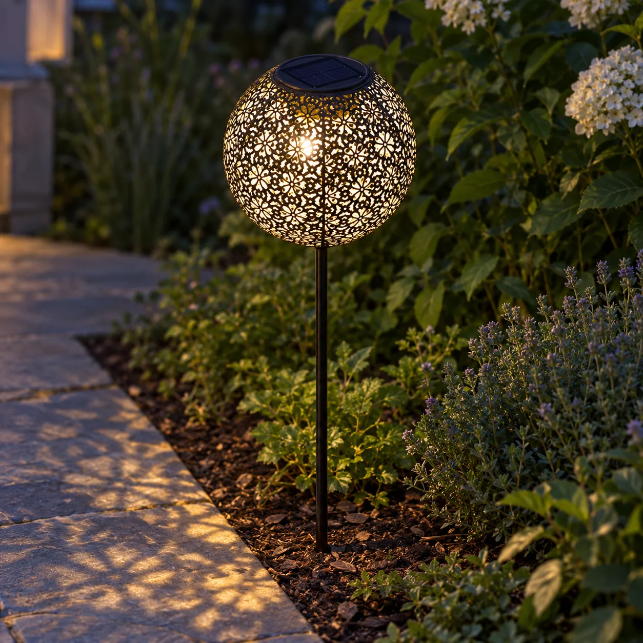 Felicity Pattern Garden Light; Standard; lead view