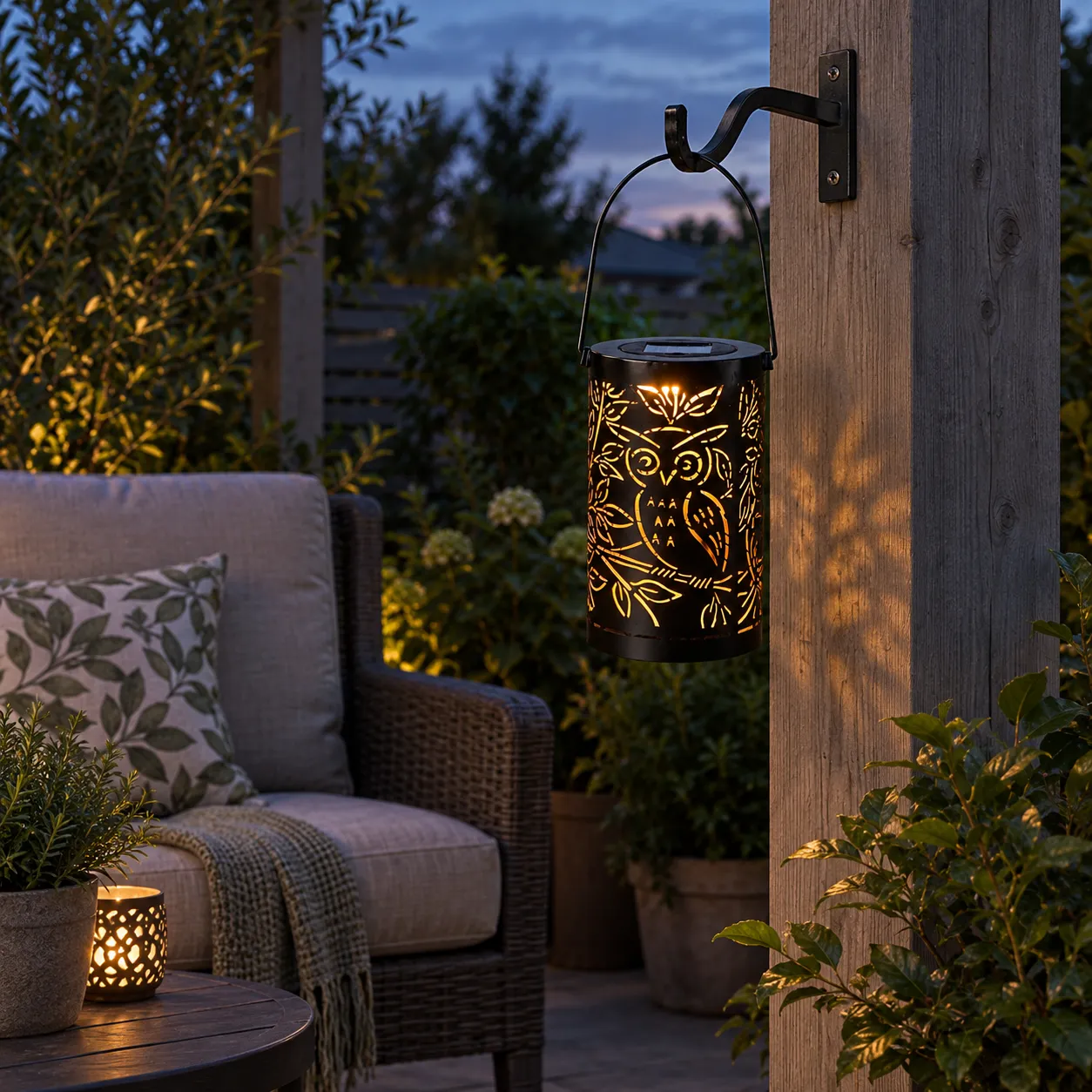 Mabel Owl Lantern; Standard; use view