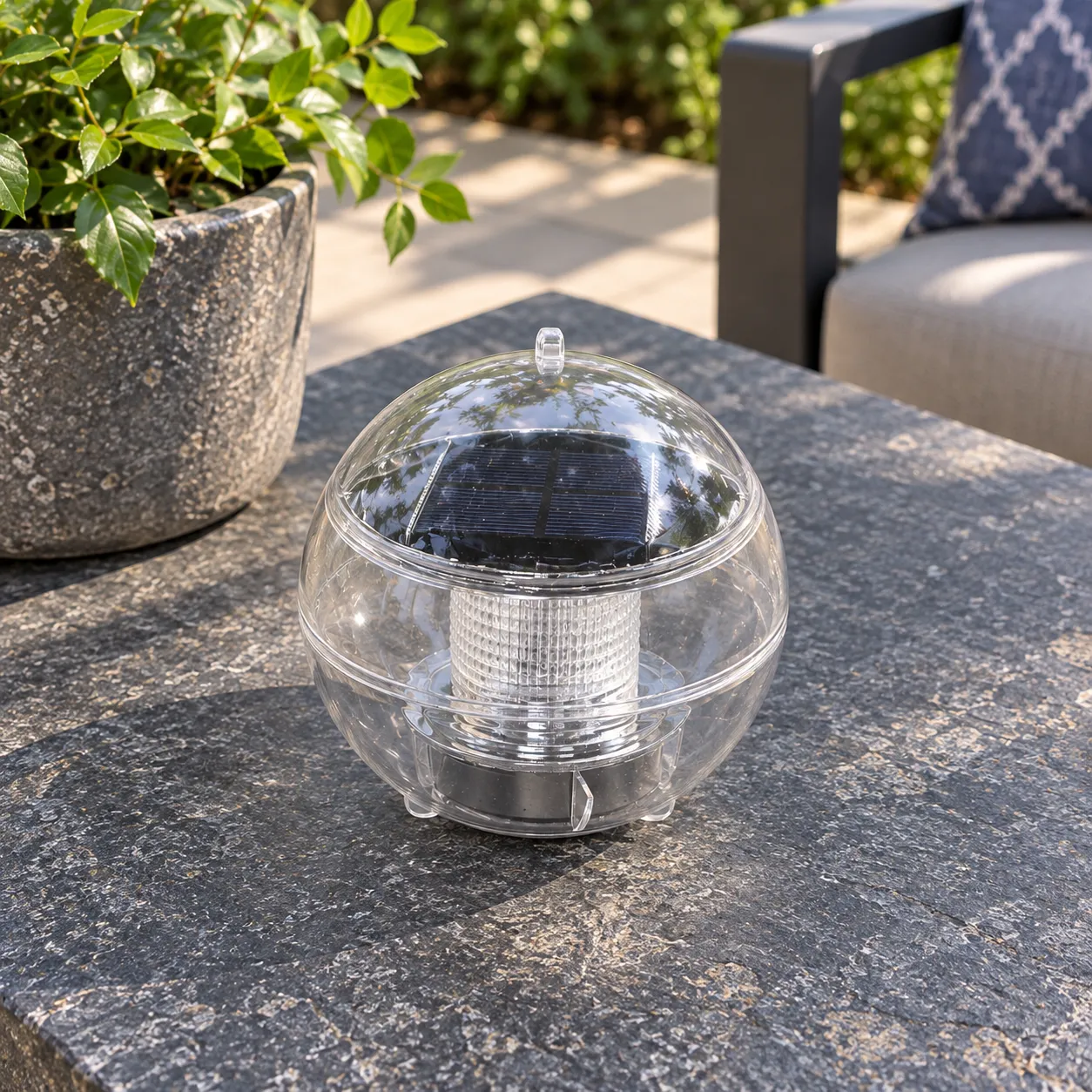 Lionel Floating Garden Light; alternate view